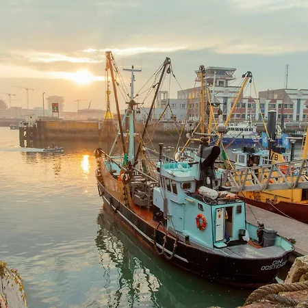 Queen - Luxe & House - 4, 3 Or 2 Bedrooms Oostende