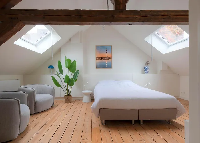 Queen - Luxe & House - 4, 3 Or 2 Bedrooms Semesterbostad